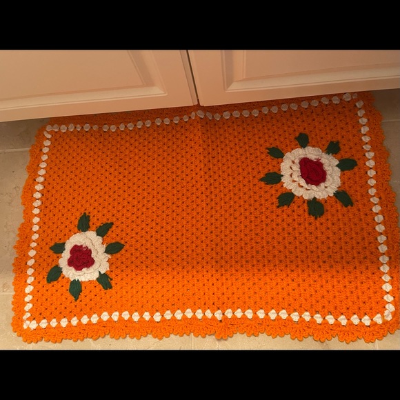 Handmade Crotchet/Knit 3 piece bathroom set - Picture 3 of 4